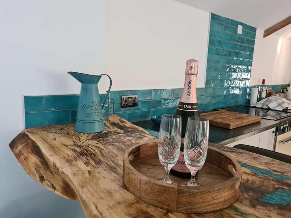 The Old Pottery 2 Person Dog Friendly Cottage Delabole エクステリア 写真